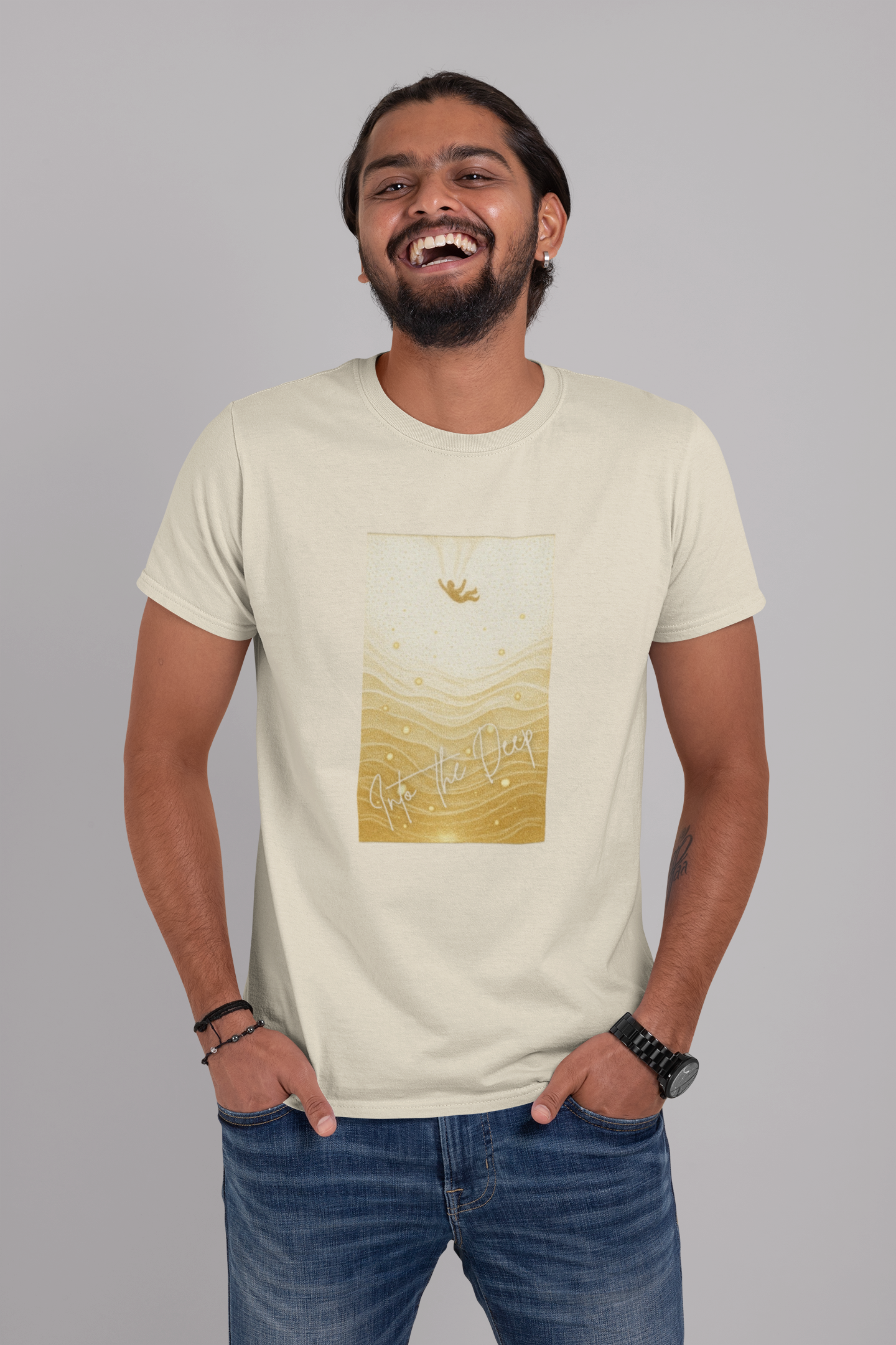 Into The Deep – Minimal Gold Wave Art Unisex T-Shirt