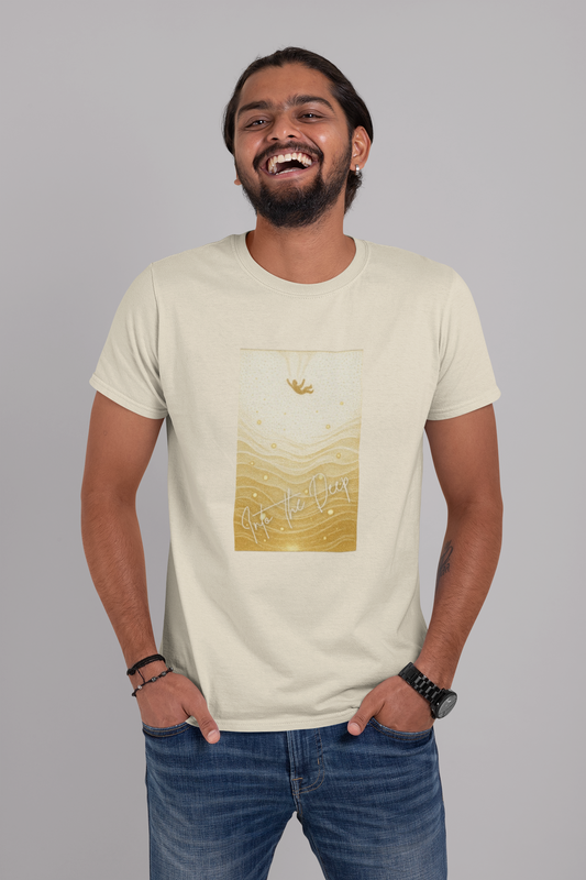 Into The Deep – Minimal Gold Wave Art Unisex T-Shirt